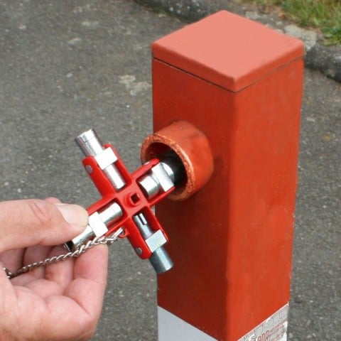 Universal Control Cabinet Key | 00 11 06