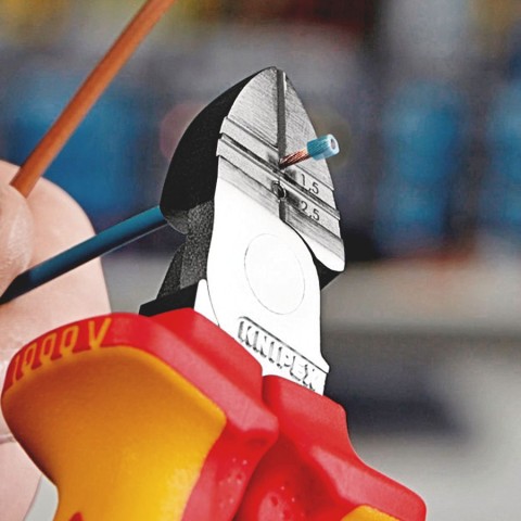 Diagonal Cutting Pliers with Stripper-1000V Insulated | KNIPEX Tools