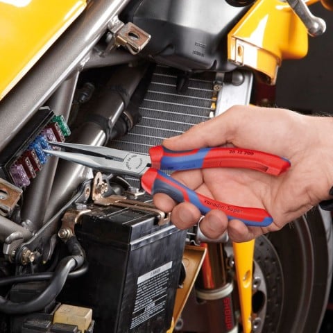 Long Nose Pliers with Cutter | 26 12 200