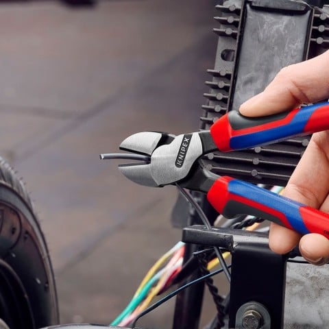 High Leverage Diagonal Cutters | KNIPEX Tools