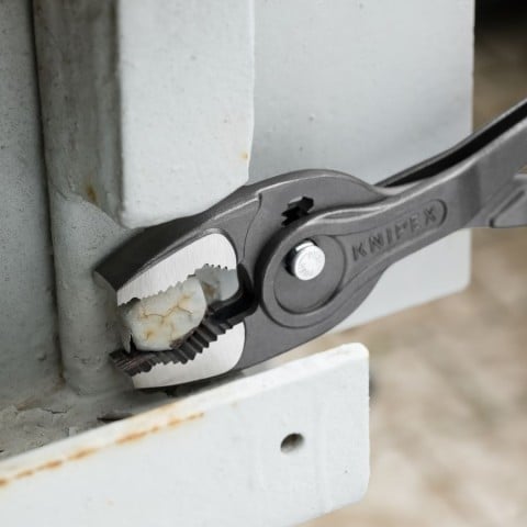 TwinGrip Pliers | 82 01 250