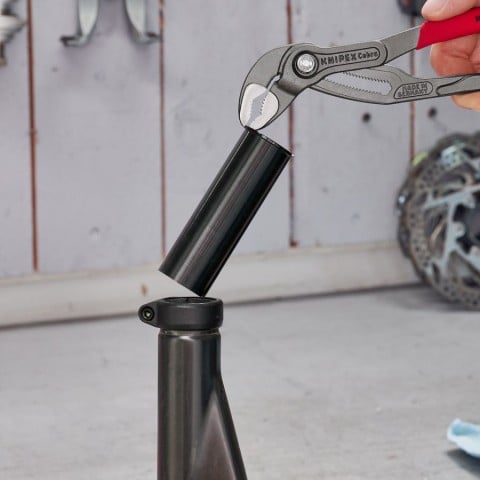 Cobra® Water Pump Pliers | 87 01 250