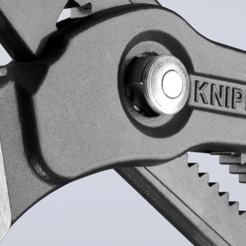 Cobra® XXL Water Pump Pliers | 87 01 560 US