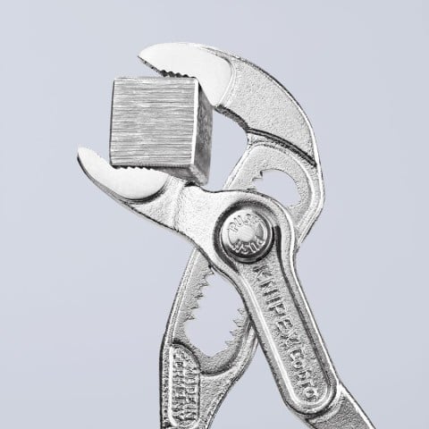 Cobra® Water Pump Pliers | 87 03 125