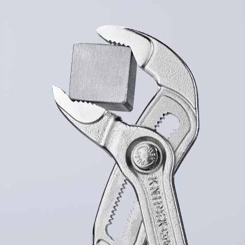 Cobra® Water Pump Pliers | 87 05 250