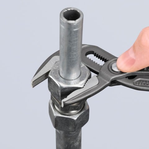 Cobra® ES Water Pump Pliers | 87 51 180