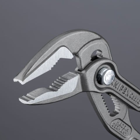 Cobra® ES Water Pump Pliers | 87 51 180