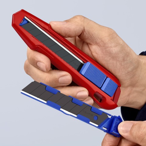 CutiX Universal Snap Knife | KNIPEX Tools