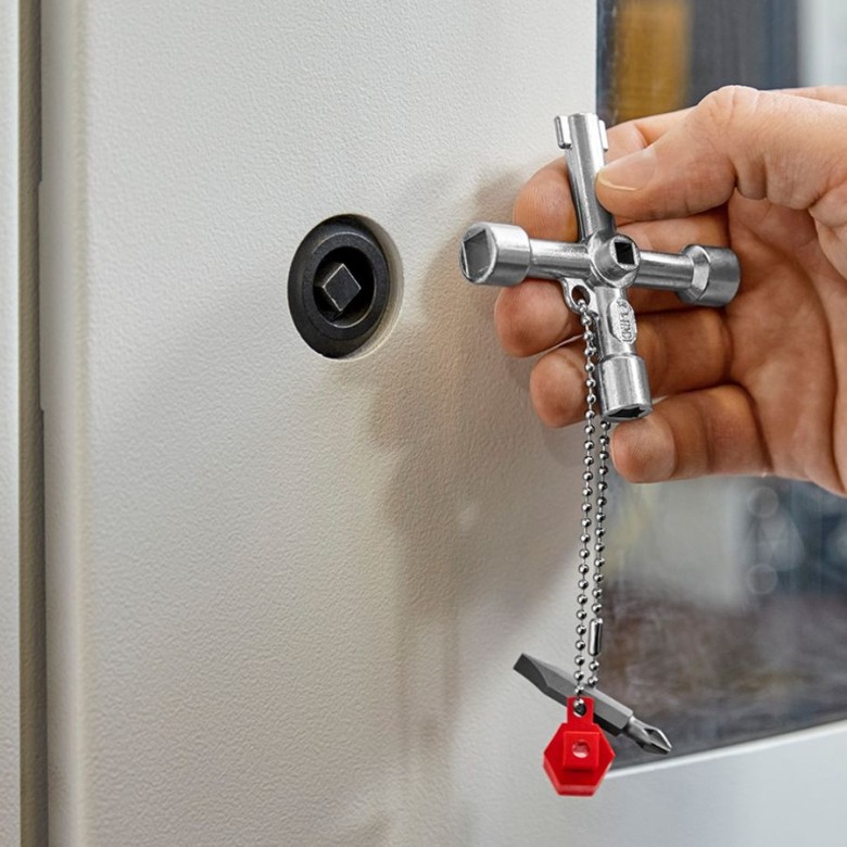 Standard Control Box Key Control Cabinet Key | KNIPEX Tools